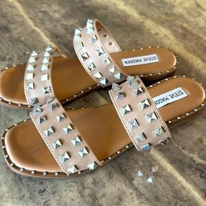 Steve Madden sandal slides with silver decorative hardware - size 8